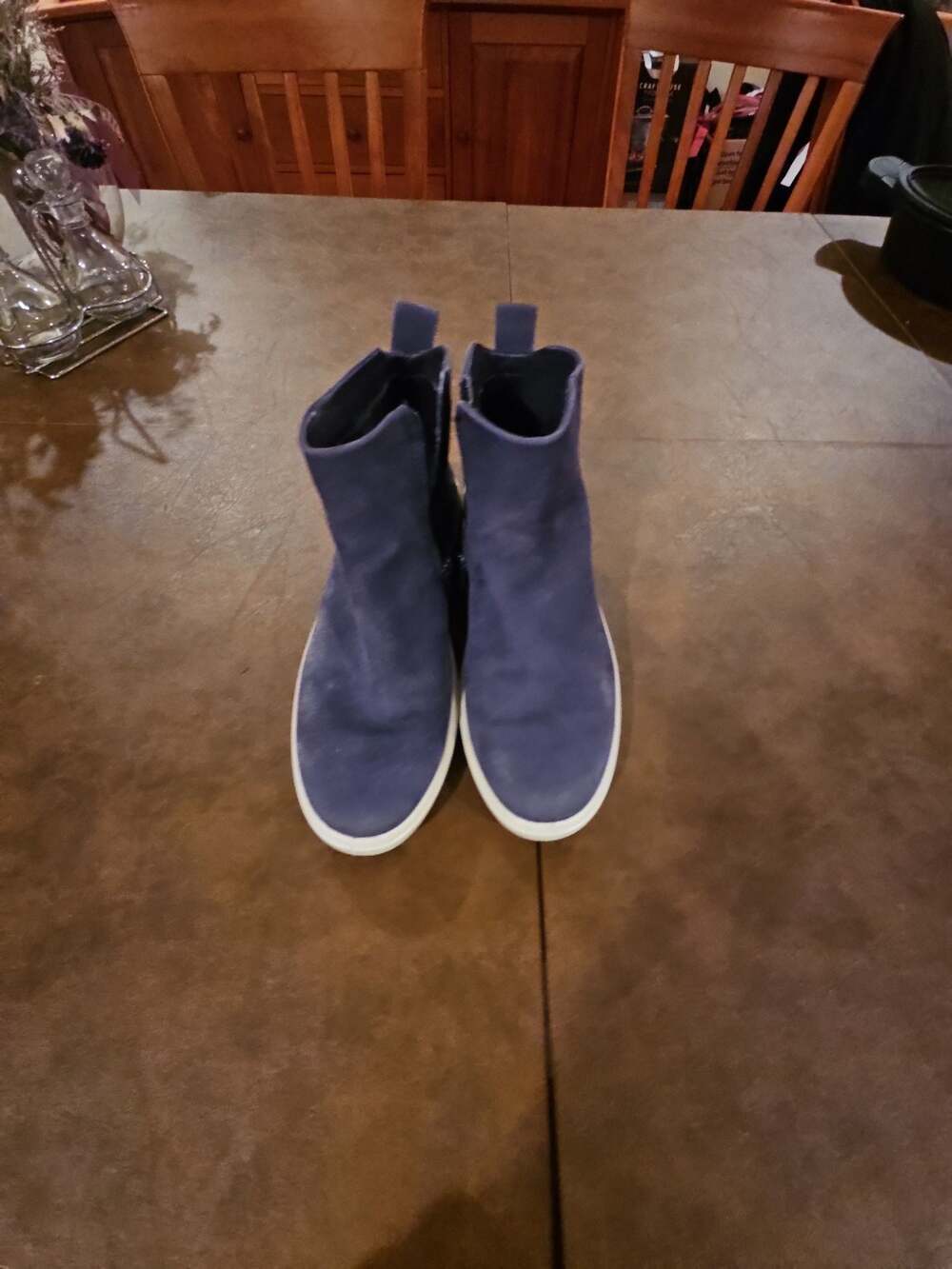 Ecco Soft  Suede Zip Ankle Boots/ sneakers size 39 / 8.5Navy Blue Suede